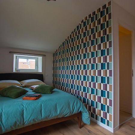 Emilie Une Nuit - 3 Chambres Au 2E Etage - Maison Avec Chats Vandieres  Exteriör bild